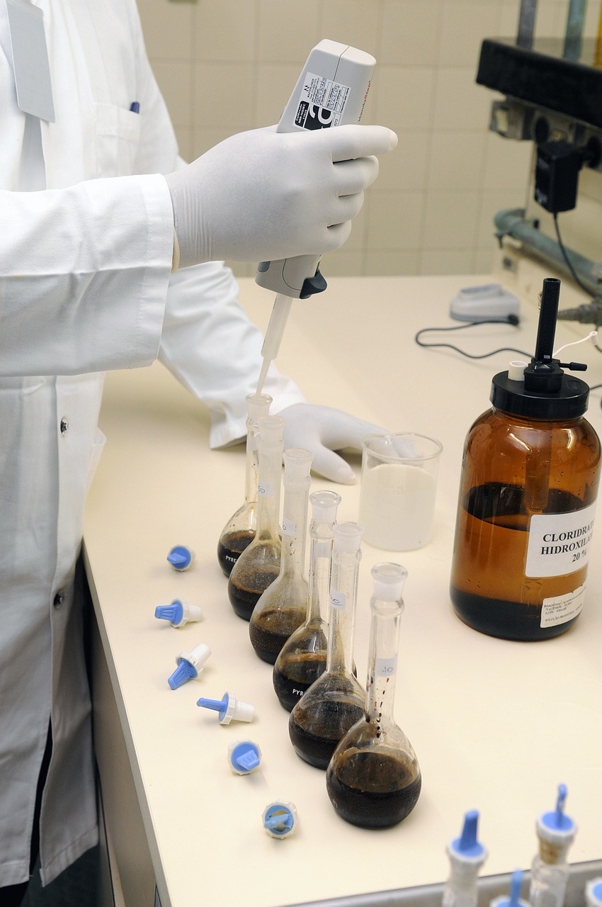 通用型3-二乙氨基丙基胺 DEAPA CAS No:104-78-9，是制備高性能、耐久性環氧體系的重要組分